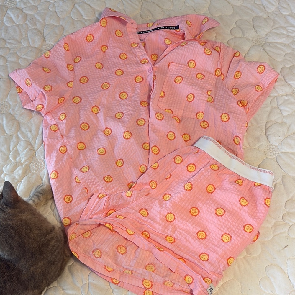 Pink and yellow woman’s pajamas